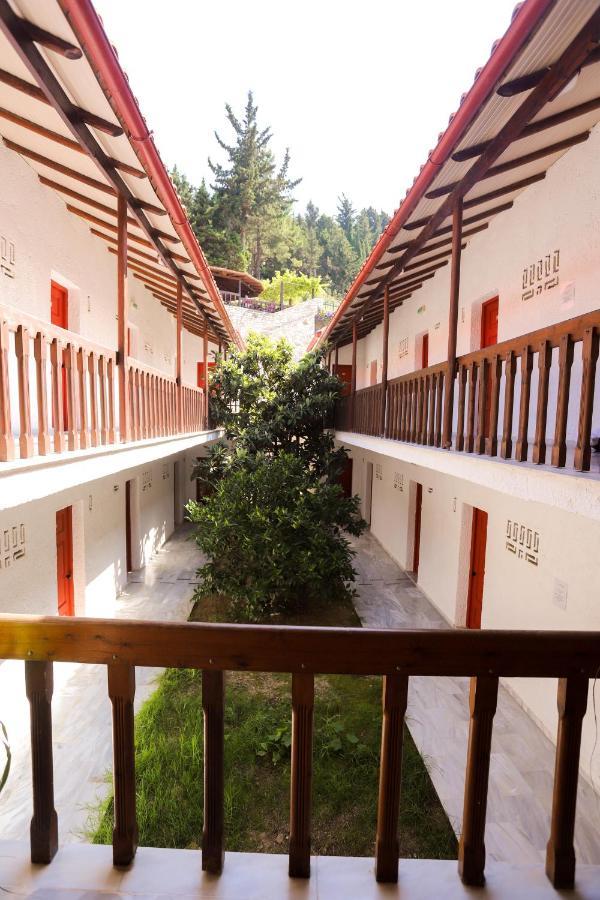 Bastas & Hotel 2*