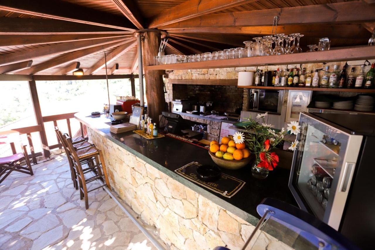 Hotel Bastas &