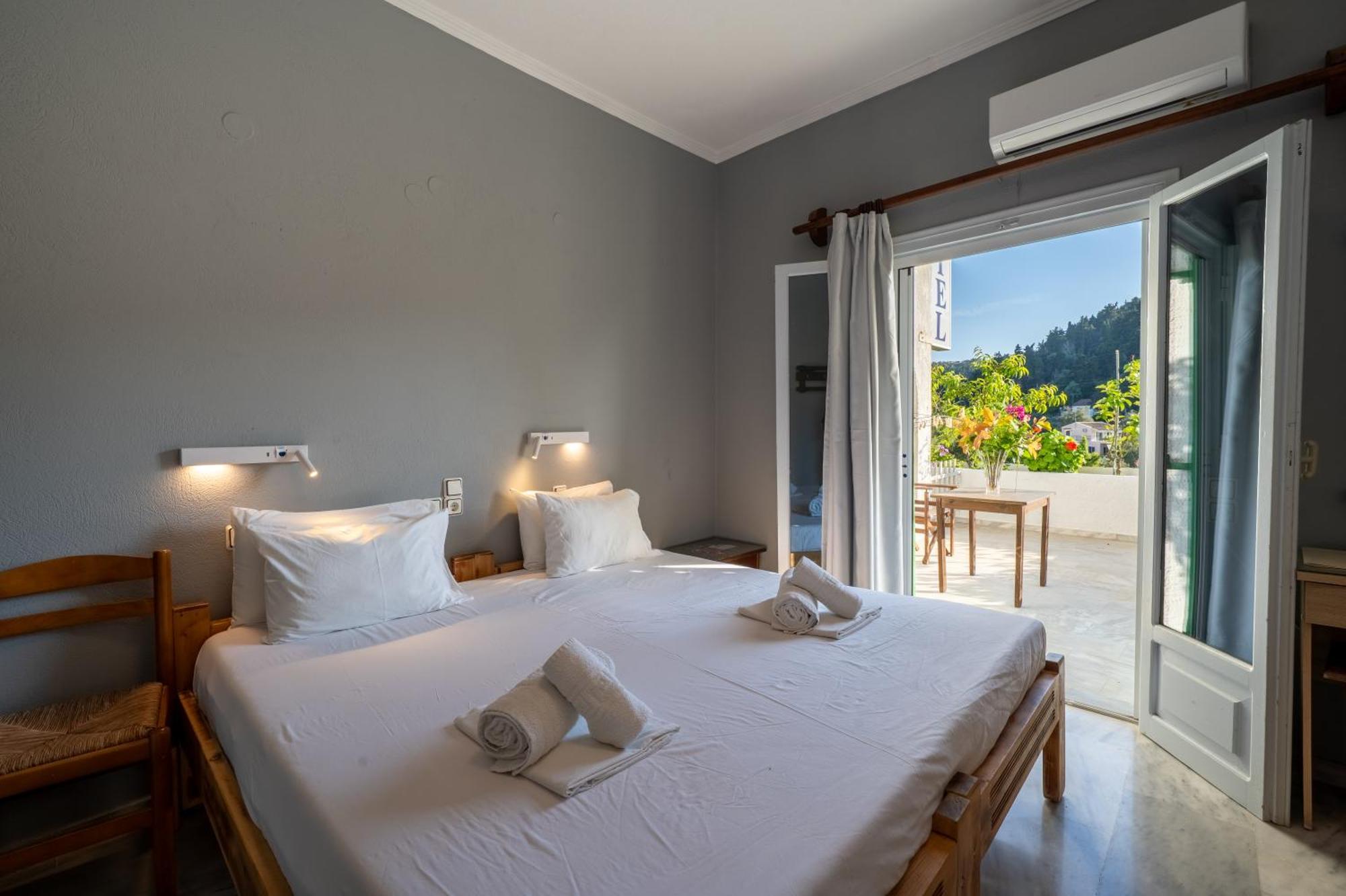 Hotel Bastas & Lakka (Paxos)